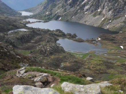 Vue sur les étangs de Bassiès