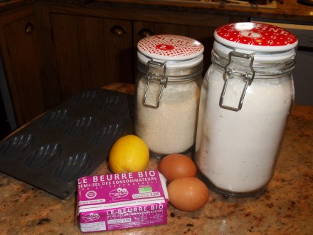 Les ingrédients pour les madeleines