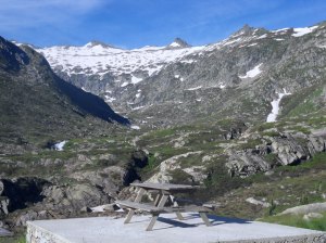 Vue sur la Pique-Rouge depuis le refuge de Bassiès