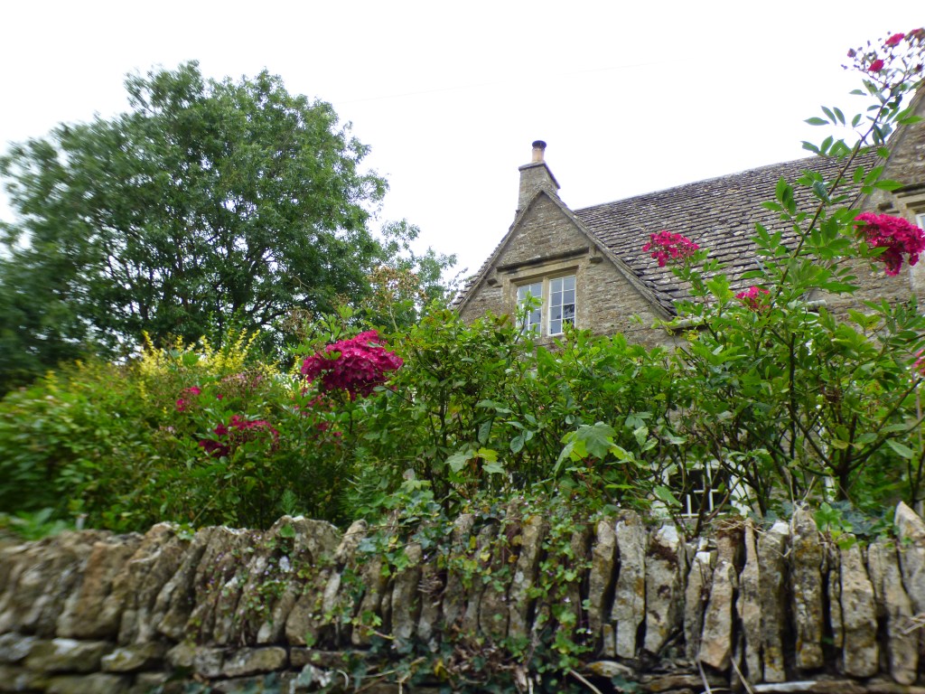 Maisons coquettes bien fleuries